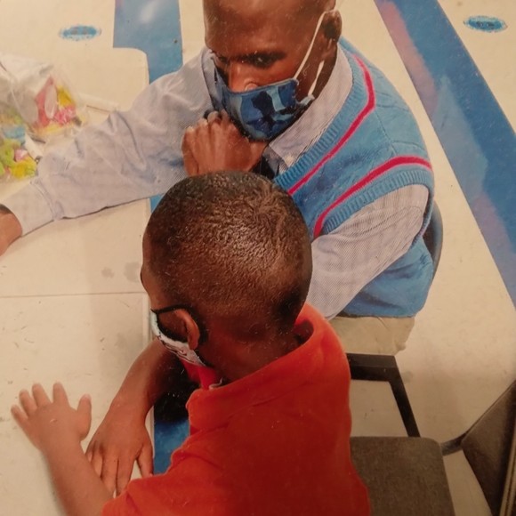 Meet your Posher, Larome - Picture 1 of 1